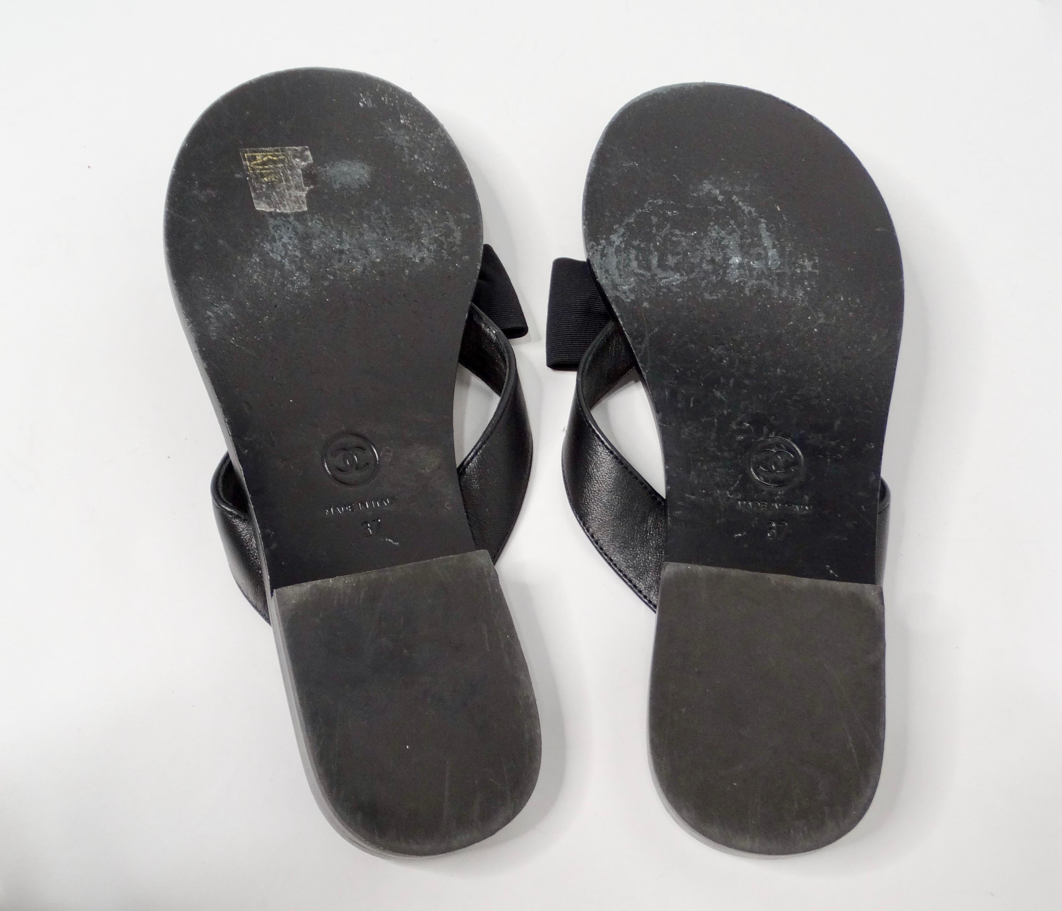 Chanel Black Leather Bow & Pearl Accent Sandals For Sale 3