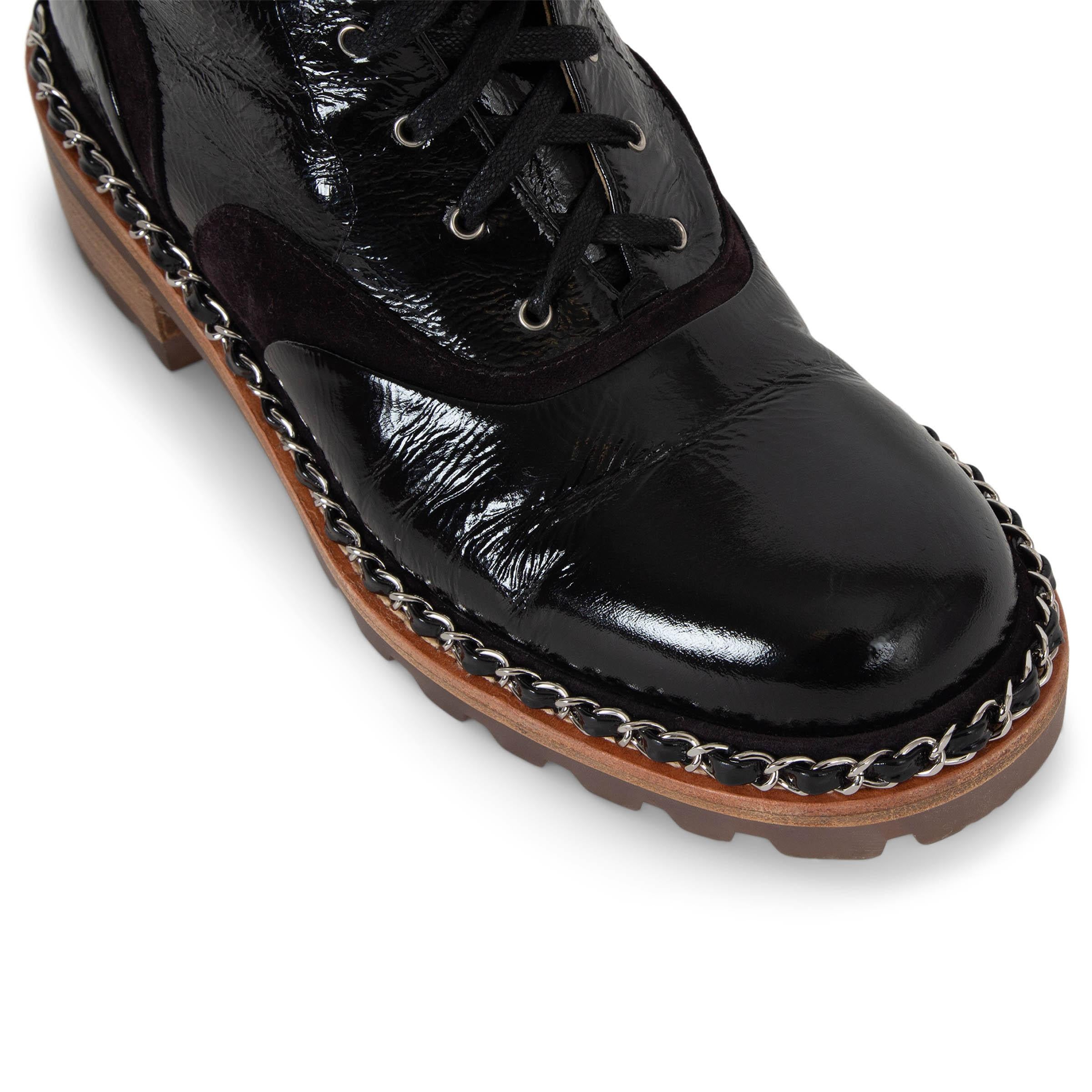 CHANEL black leather & brown suede 15A SALZBURG CHAIN TRIM Boots Shoes 37.5 For Sale 3