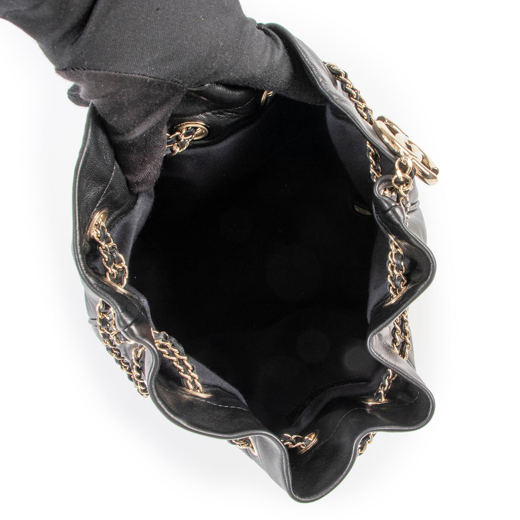 Women's or Men's Chanel Black Leather Bucket Bag 
