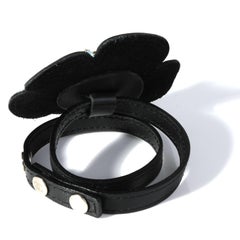 Bracciale Camelia in pelle nera di Chanel, perline blu e geen