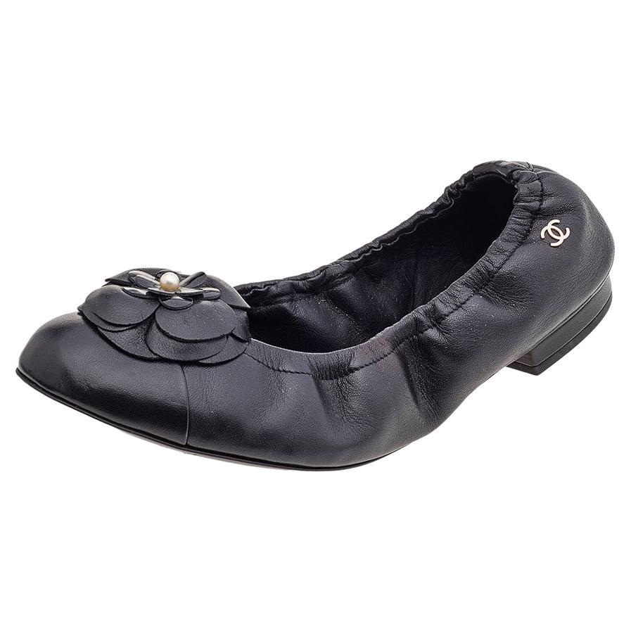 Chanel Black Leather Camellia Ballet Flats Size 36 at 1stDibs