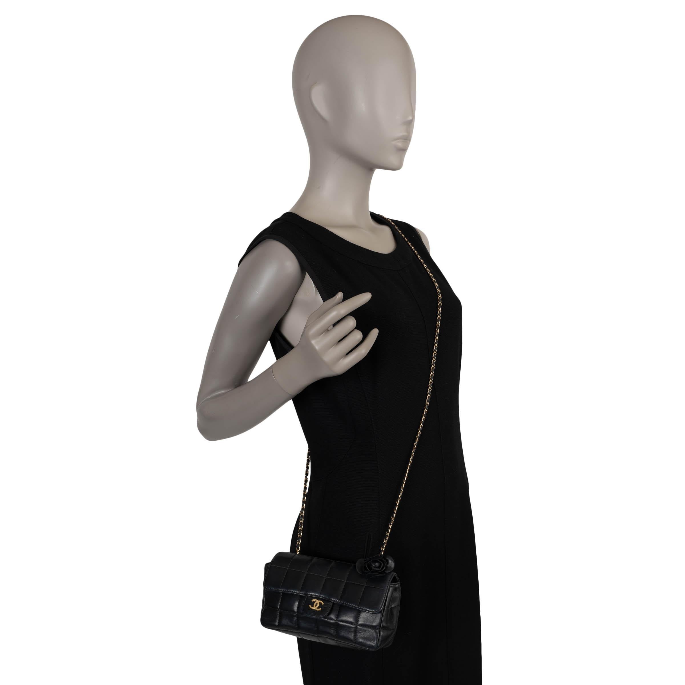 CHANEL black leather CAMELLIA CHOCOLATE BAR MINI FLAP Bag For Sale 5