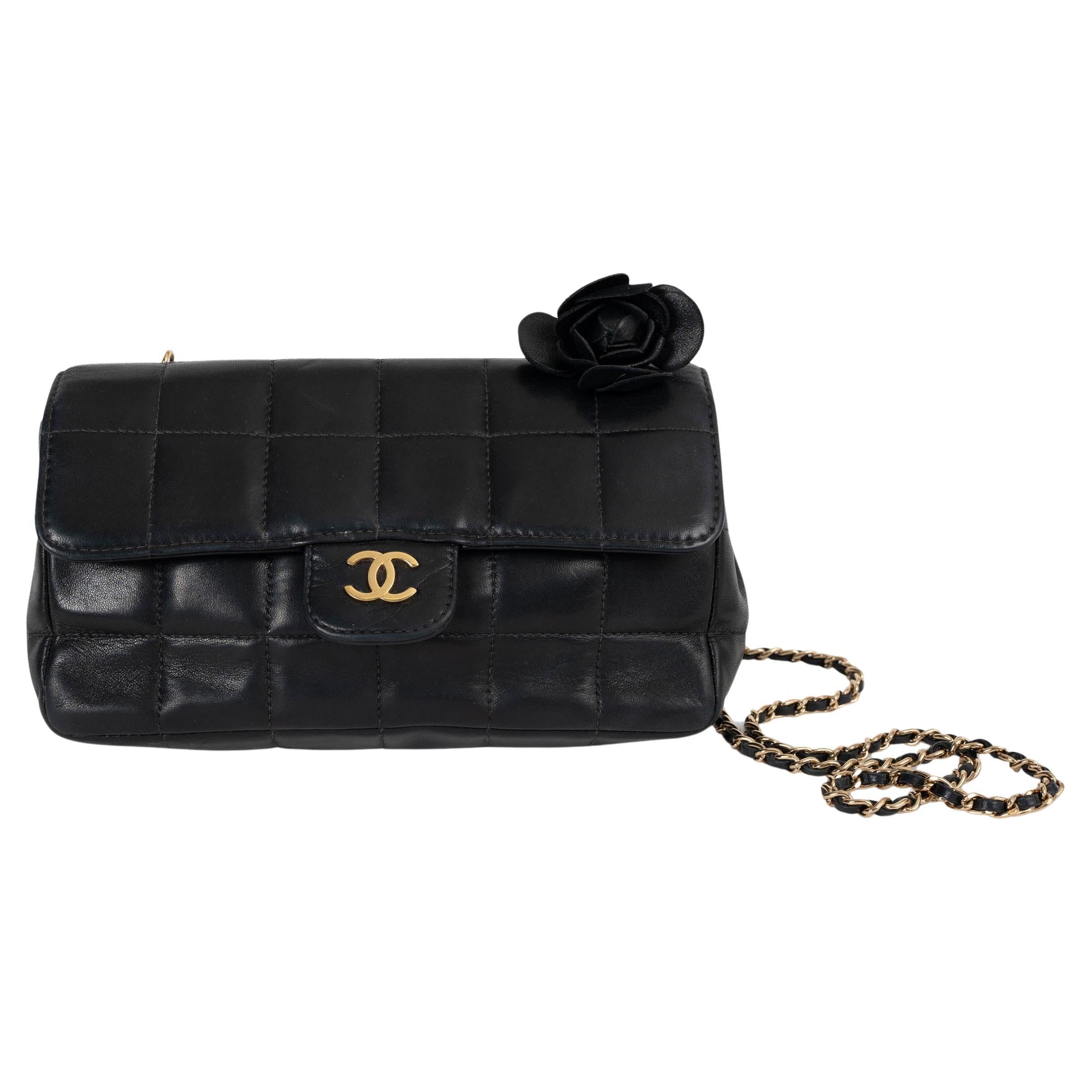 CHANEL black leather CAMELLIA CHOCOLATE BAR MINI FLAP Bag For Sale