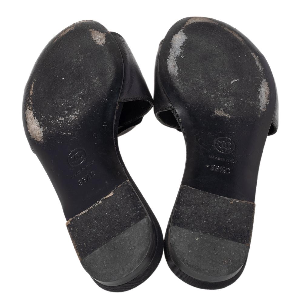 Women's Chanel Black Leather Camellia Embellished CC Slide Flats Size 38.5