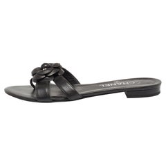 Chanel Black Leather Camellia Embellished CC Thong Flat Slides Size 38