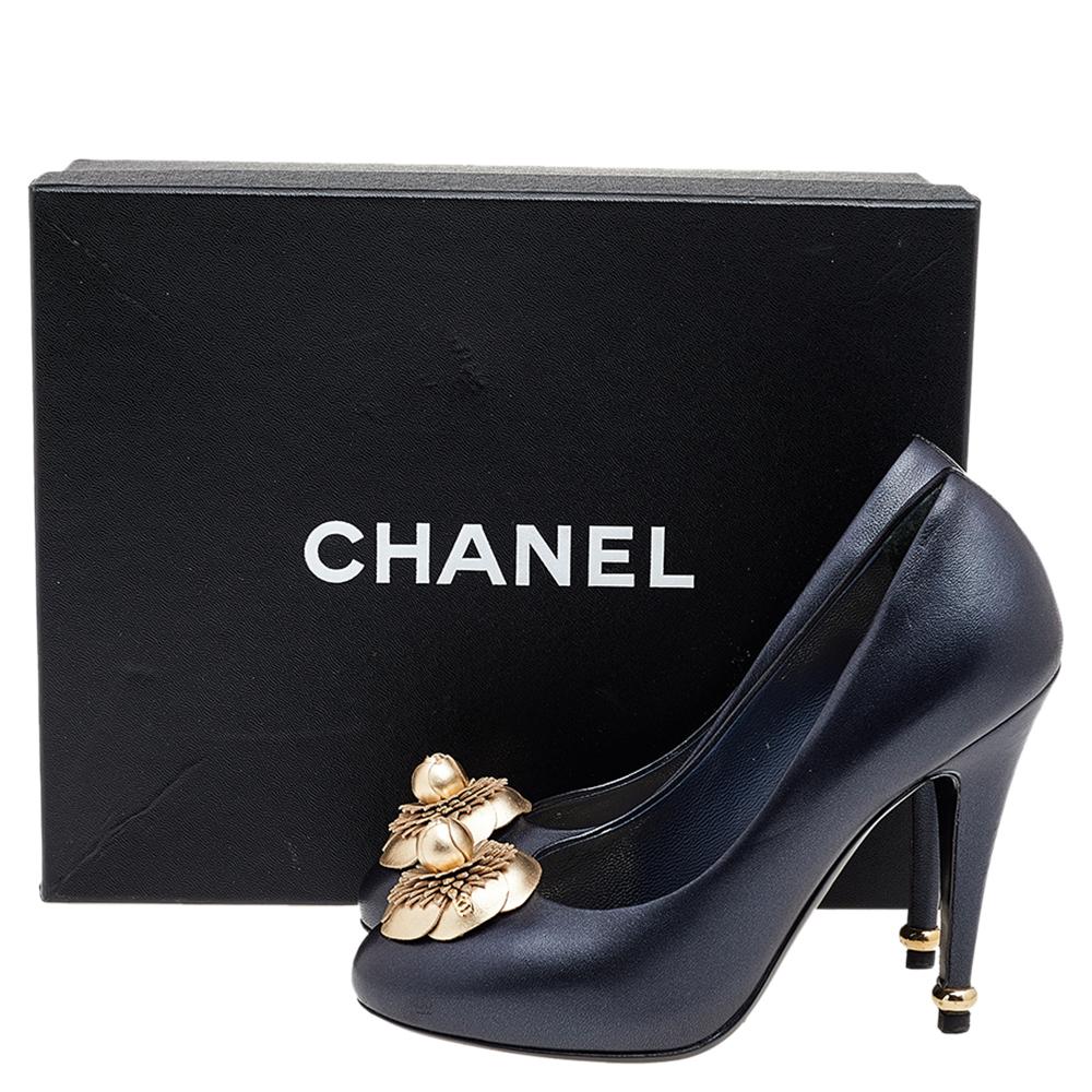 Chanel Black Leather Camellia Pumps Size 36 4