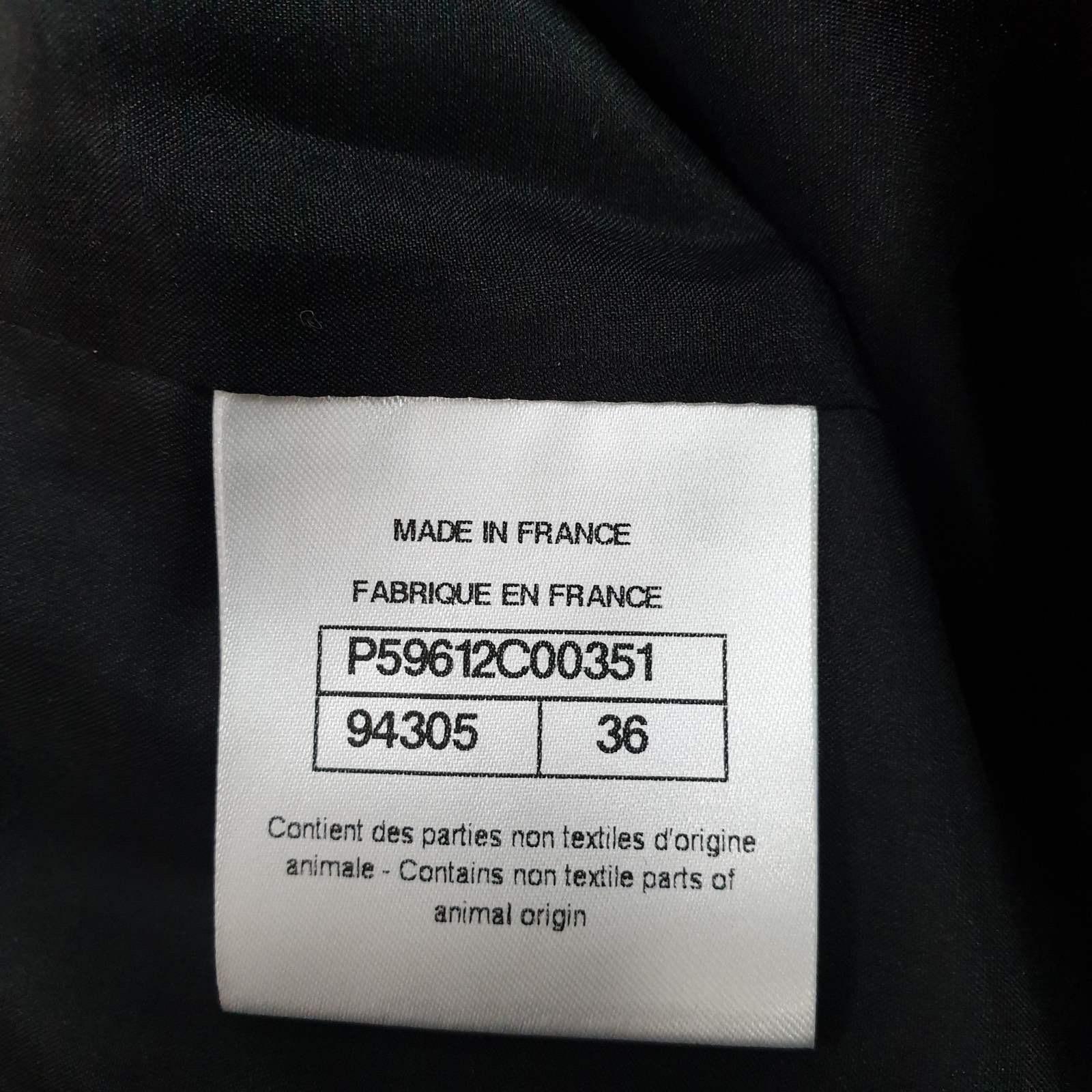 Chanel Schwarzes Leder Kamelie Shorts 4