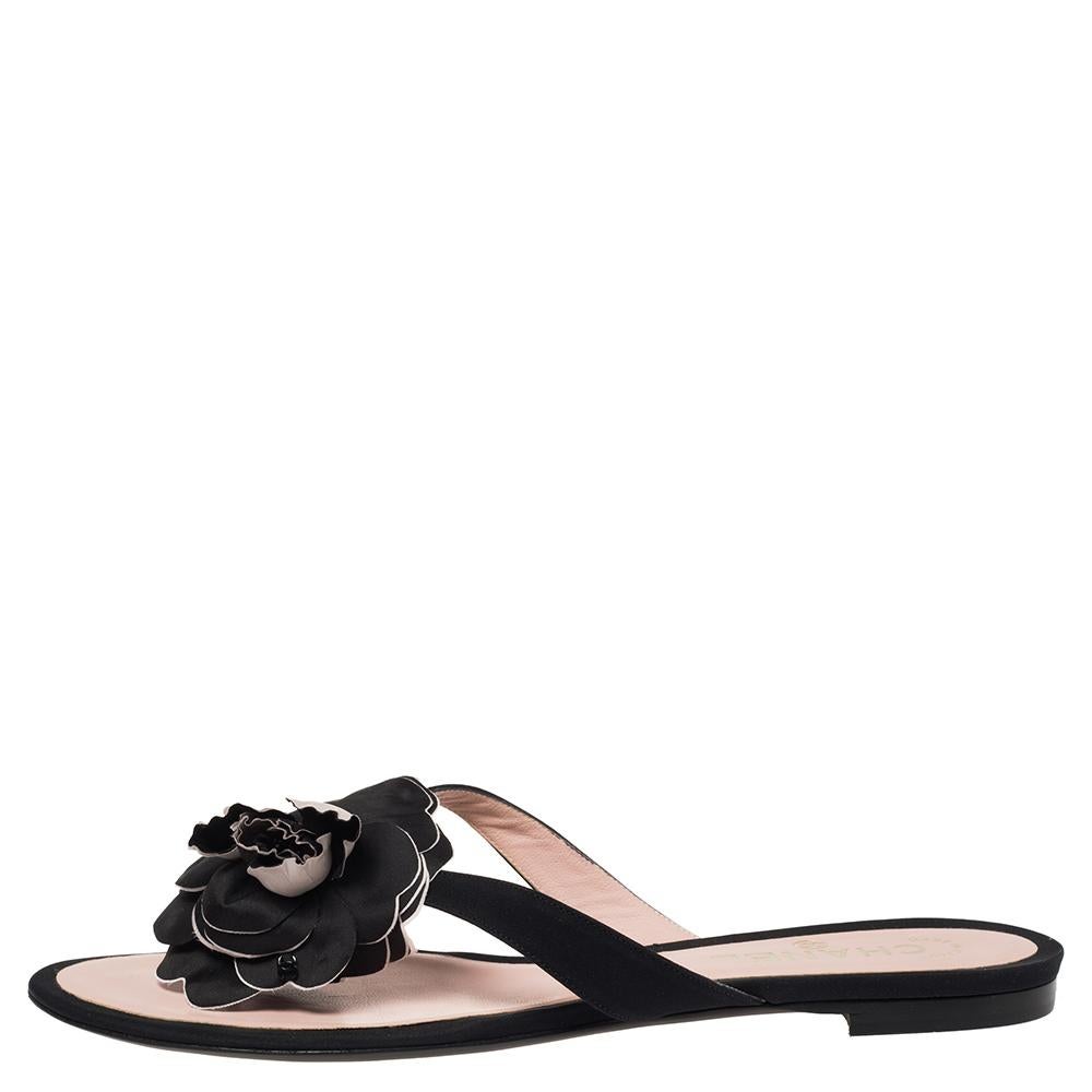 Chanel Black Leather Camellia Thong Flat Sandals Size 41 1