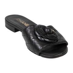 Chanel Schwarz Leder Camilla Gesteppte Pantoletten Größe IT 38