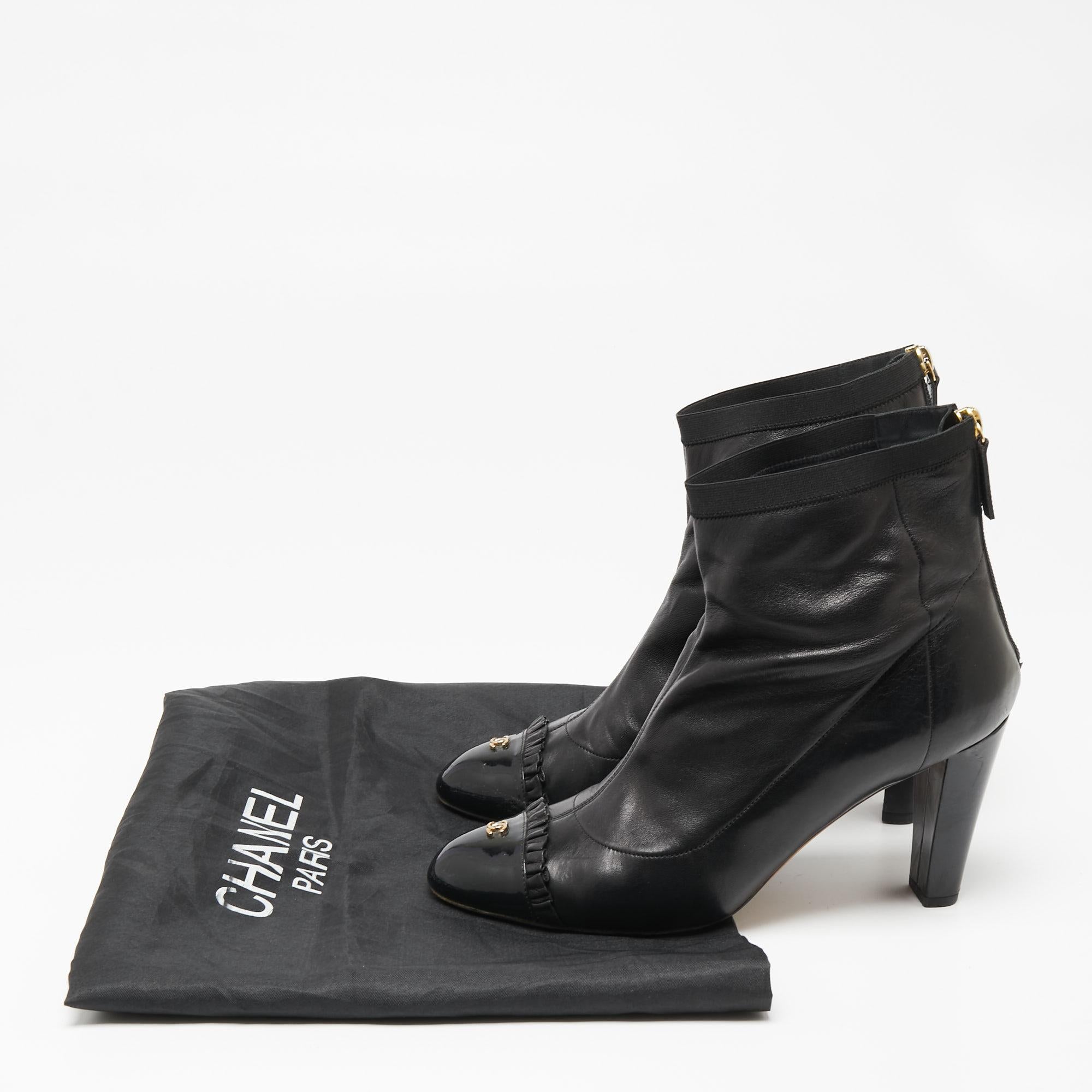 Chanel Black Leather Cap Toe Ankle Boots Size 40 4