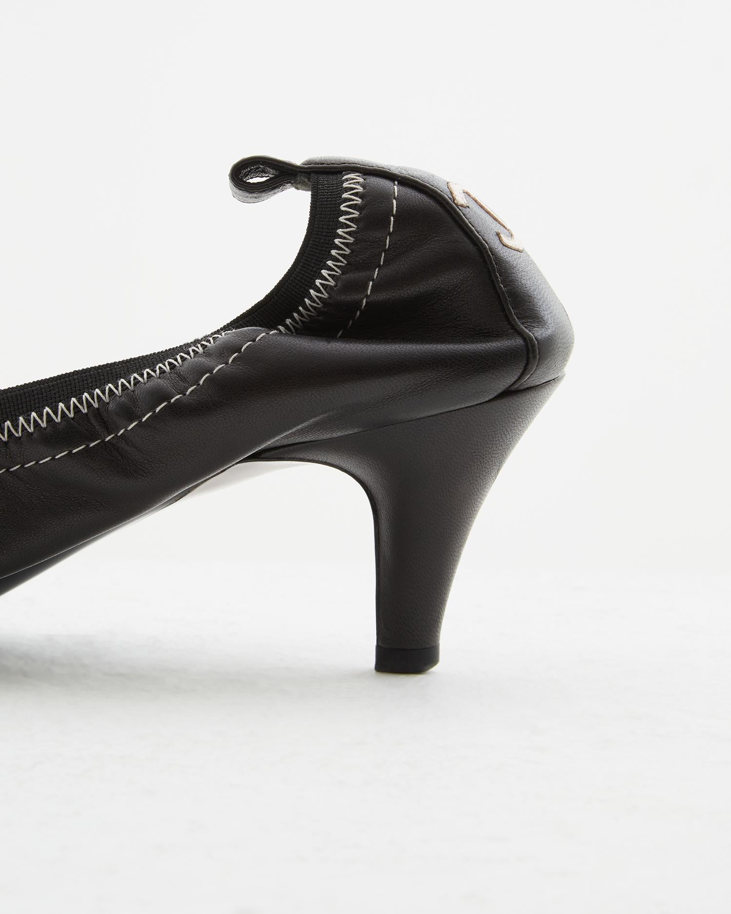 Chanel Black leather cap toe scrunch block heel pumps 4
