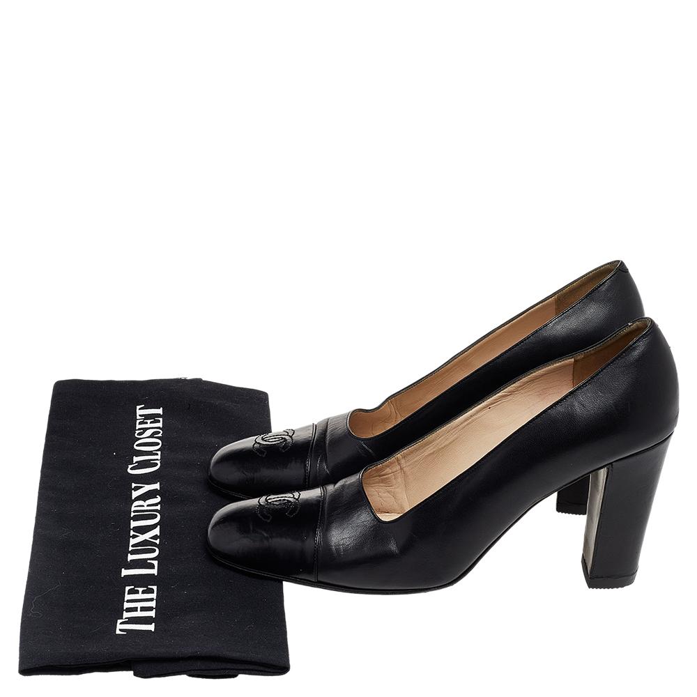 Chanel Black Leather CC Block Heel Pumps Size 38 6
