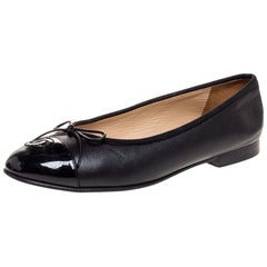 Chanel Black Leather CC Bow Ballet Flats Size 38.5