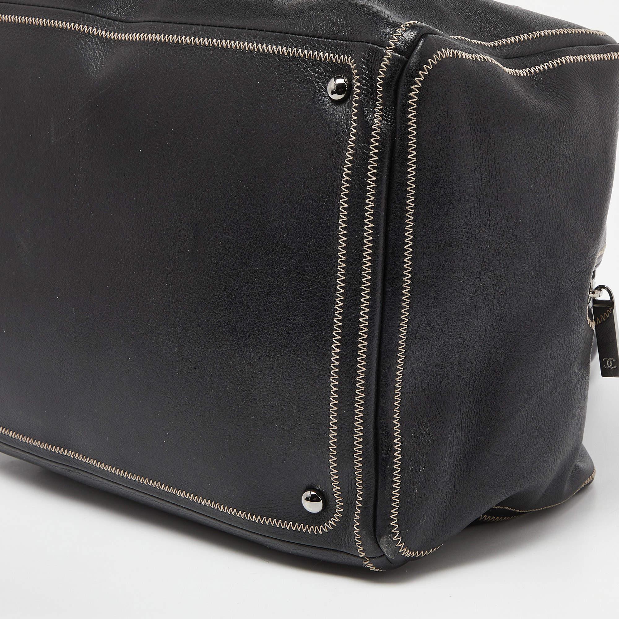 Chanel - Sac bowler CC en cuir noir 3