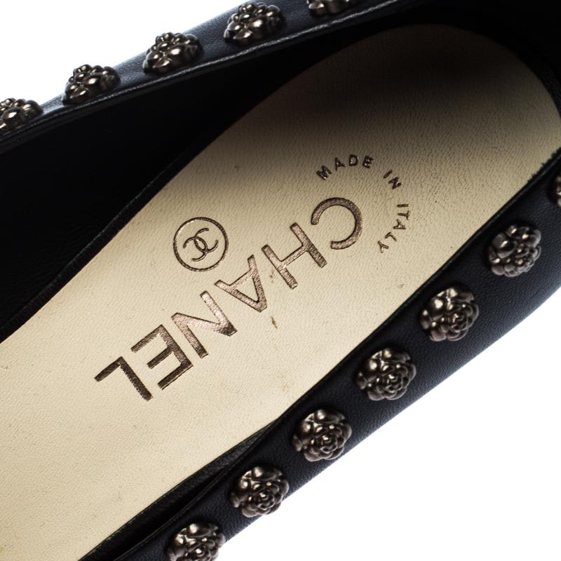 Chanel Black Leather CC Camelia Embellished Peep Toe Pumps Size 41 2