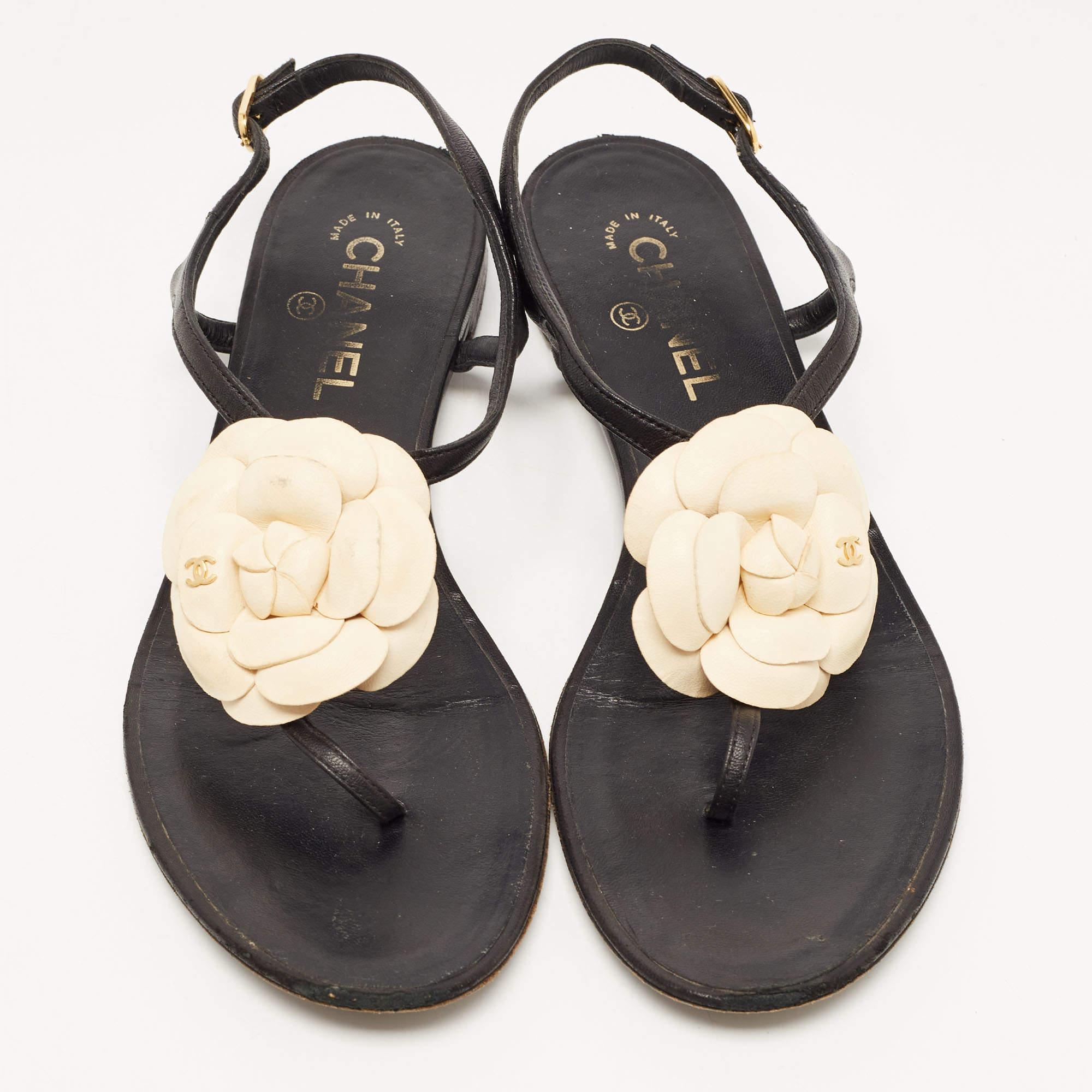 CHANEL FLOWER CAMELLIA CHARM BLACK LEATHER FLAT BALLERINA PEARL ANKLE STRAP  35.5