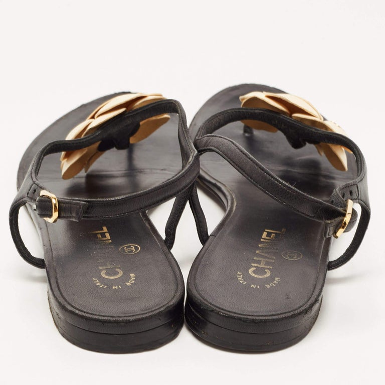 Chanel Black Leather CC Camelia Thong Flat Sandals Size 41