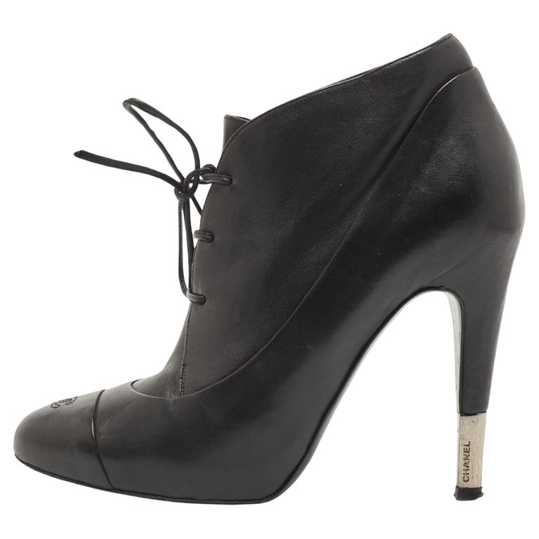 Chanel Black Leather CC Cap Toe Ankle Booties Size 39 For Sale at