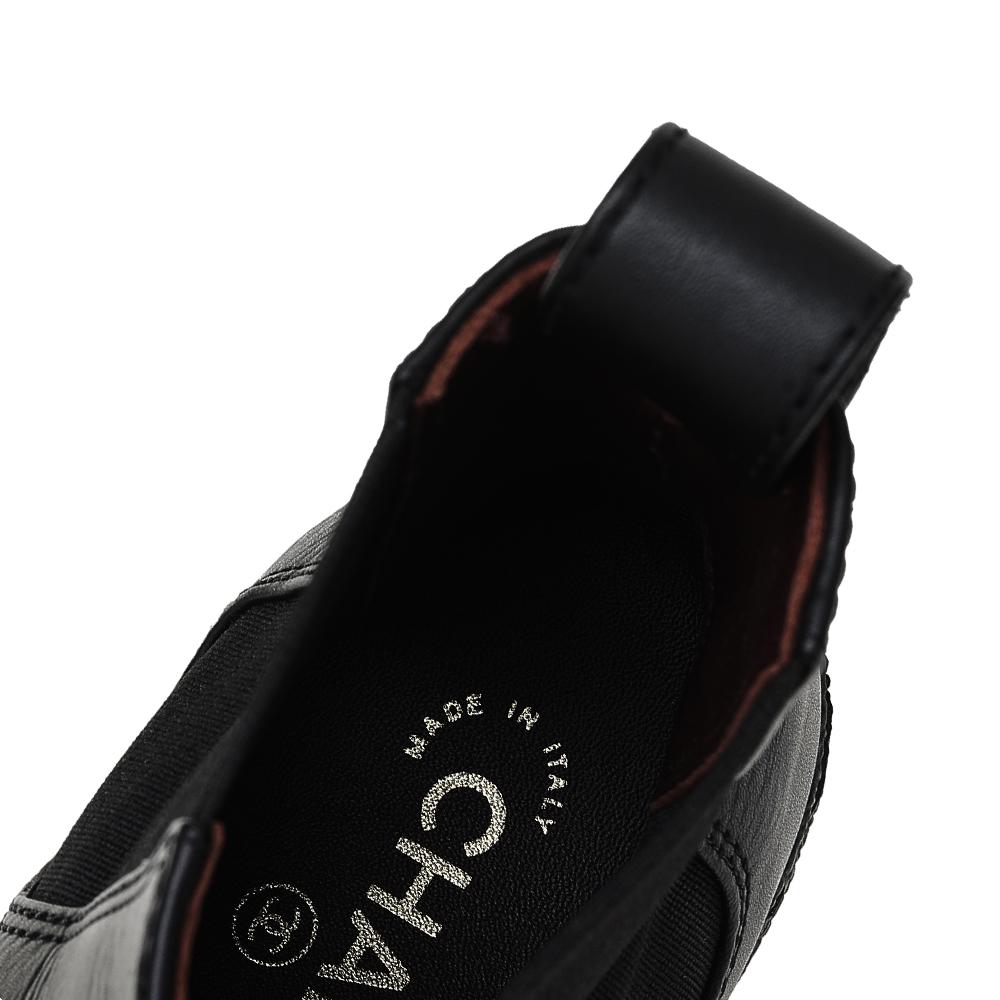 Chanel Black Leather CC Cap Toe Ankle Boots Size 35 In New Condition In Dubai, Al Qouz 2