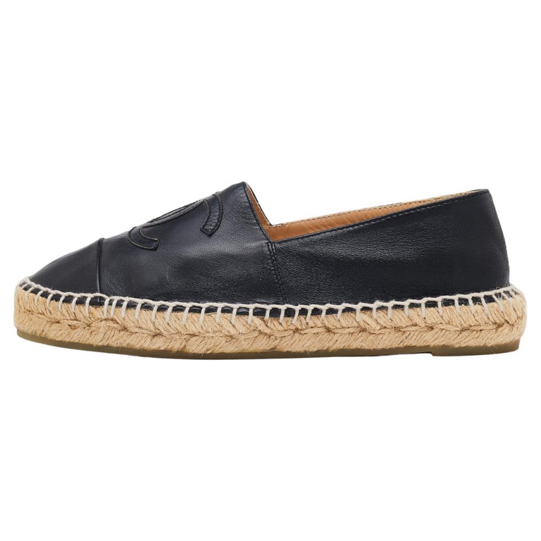 Chanel Black Leather CC Cap Toe Espadrille Flats Size 36 For Sale at