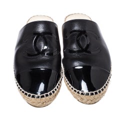 Chanel Black Leather CC Cap Toe Espadrille Mules Size 39