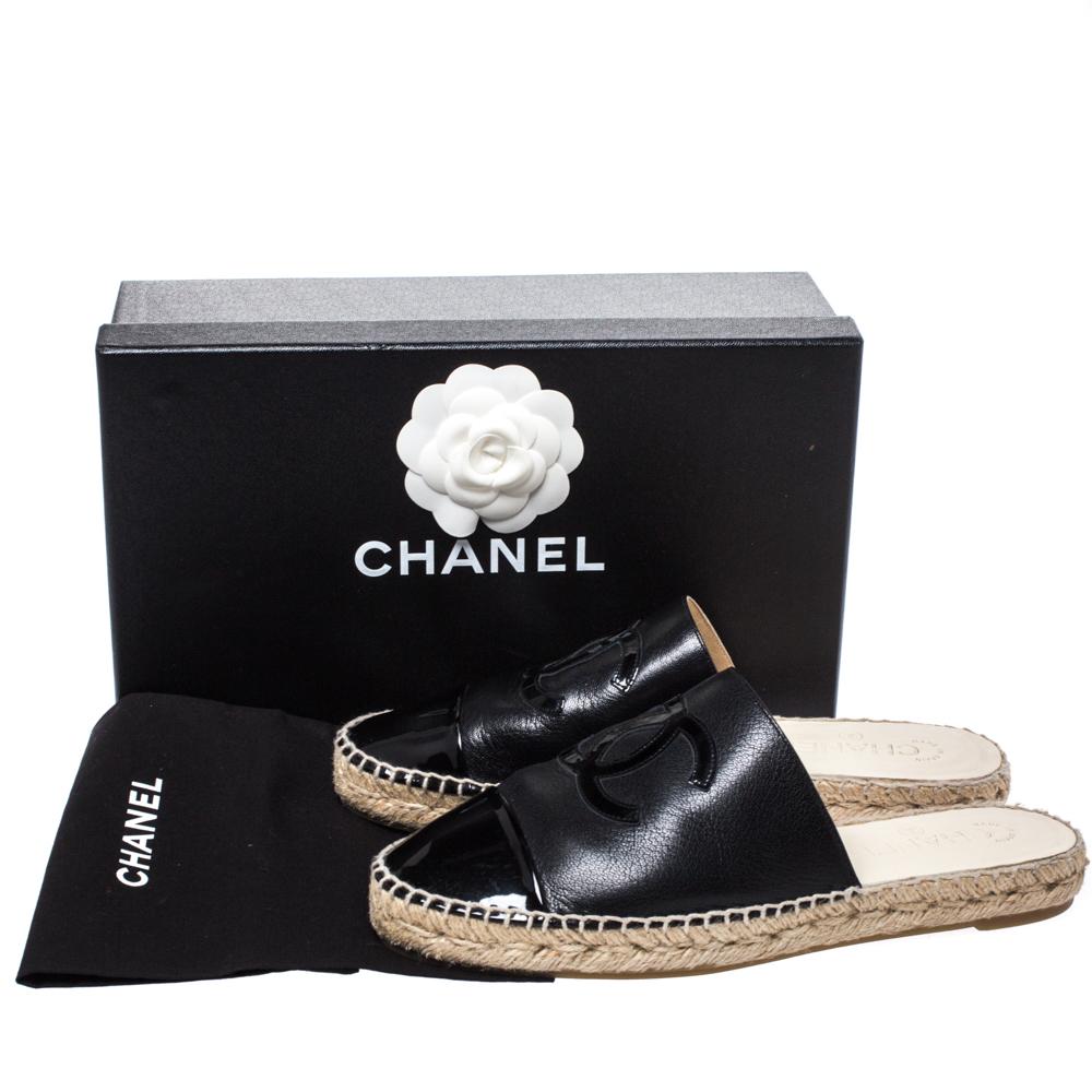 Chanel Black Leather CC Cap Toe Espadrille Mules Size 39 1