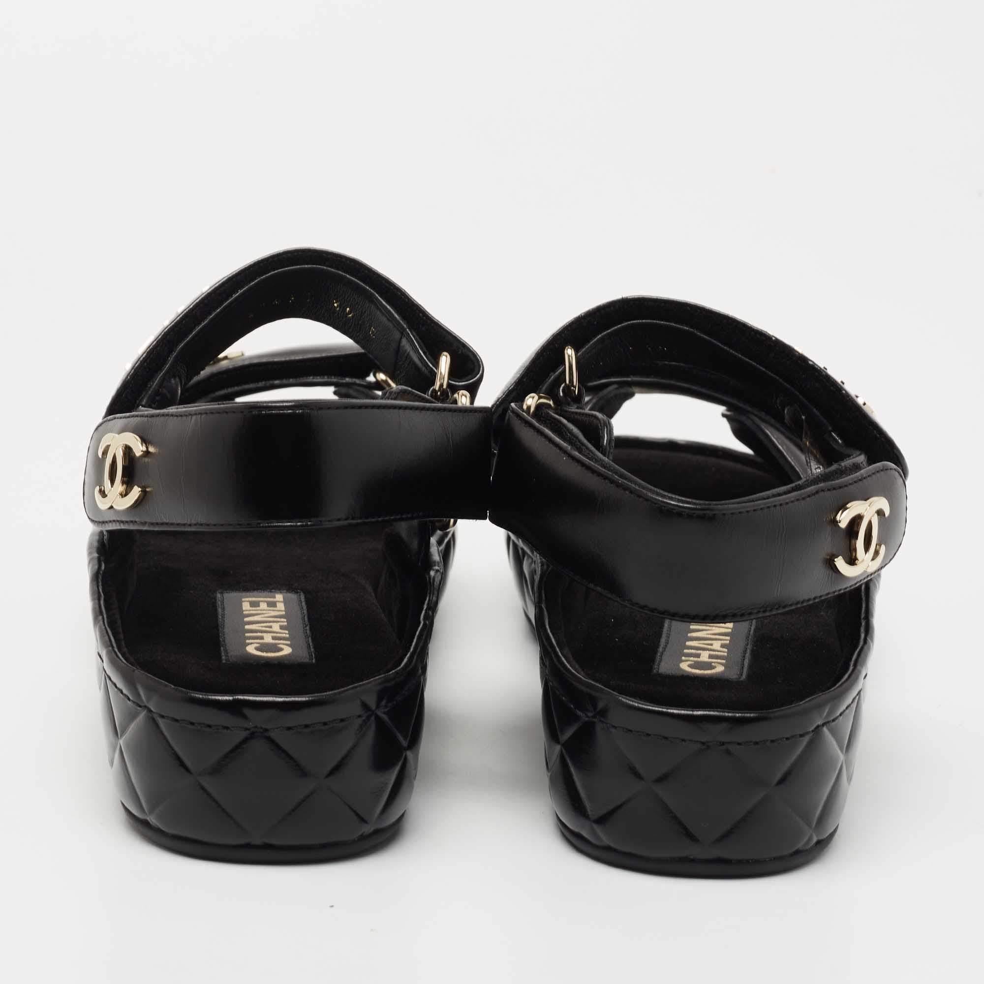Women's Chanel Black Leather CC Dad Flat Sandals Size 39