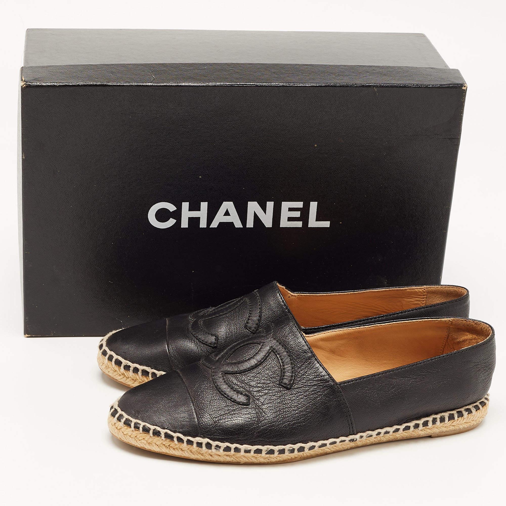 Chanel Black Leather CC Espadrille Flats Size 37 5