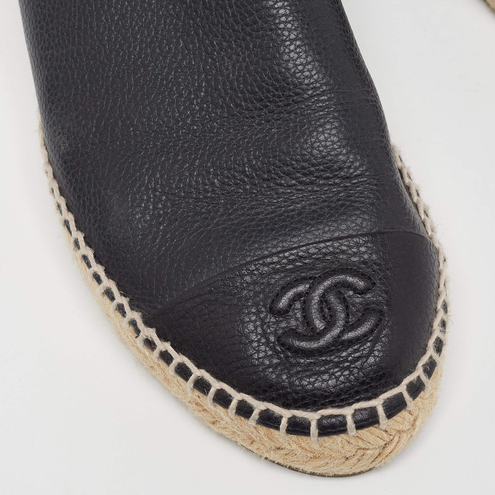 Women's Chanel Black Leather CC Espadrille Flats Size 40 For Sale