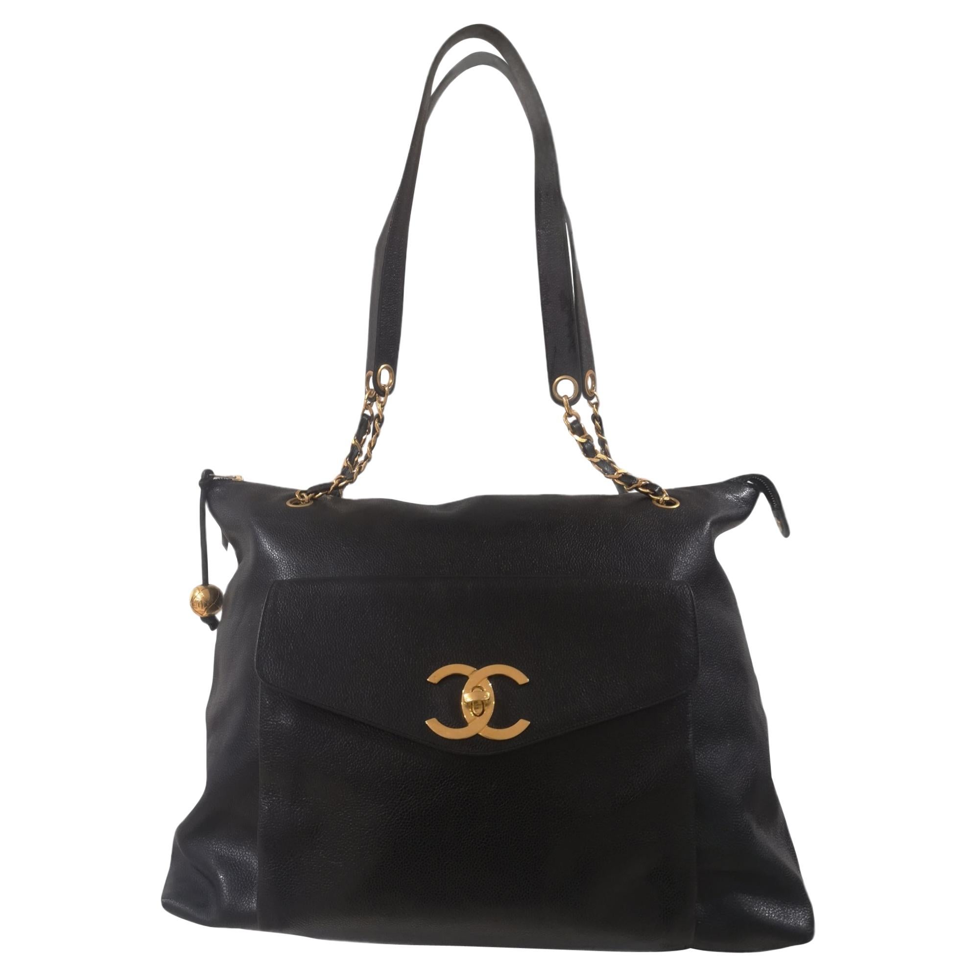 CHANEL Caviar Jumbo Large Chain Shoulder Bag Black Zip Goldper at 1stDibs