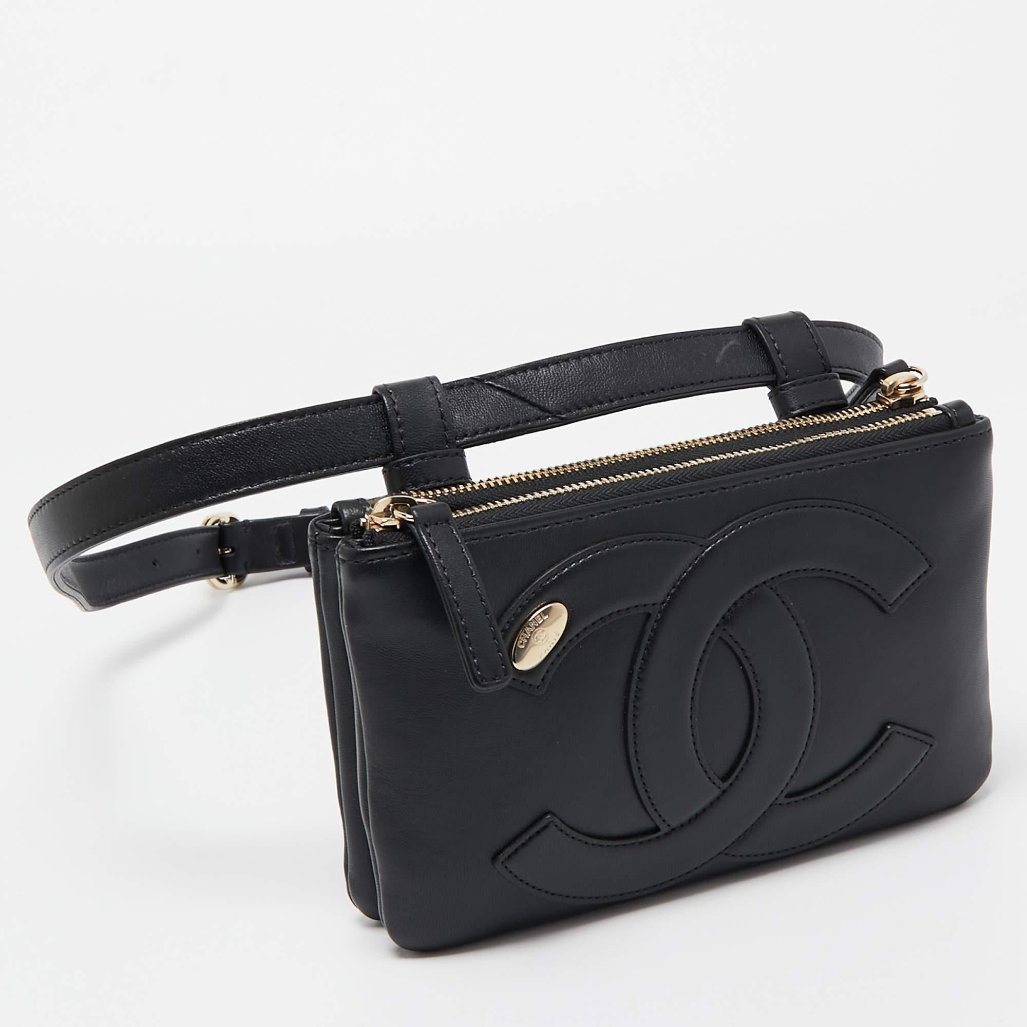 Chanel Black Leather CC Mania Waist Bag In Good Condition In Dubai, Al Qouz 2