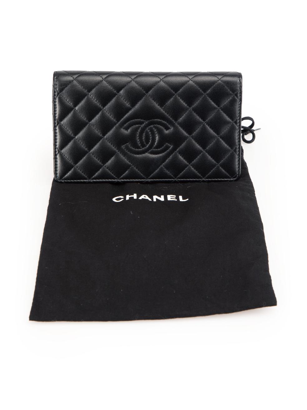 Chanel Black Leather CC Quilted Bilfold Wallet For Sale 3