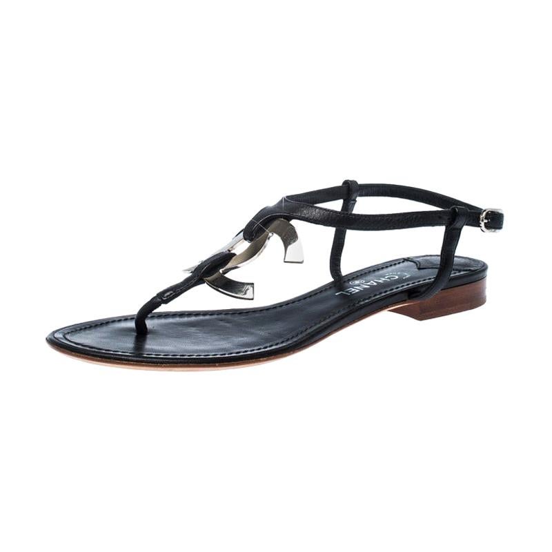 Chanel Black Leather CC Thong Flat Sandals Size 37.5