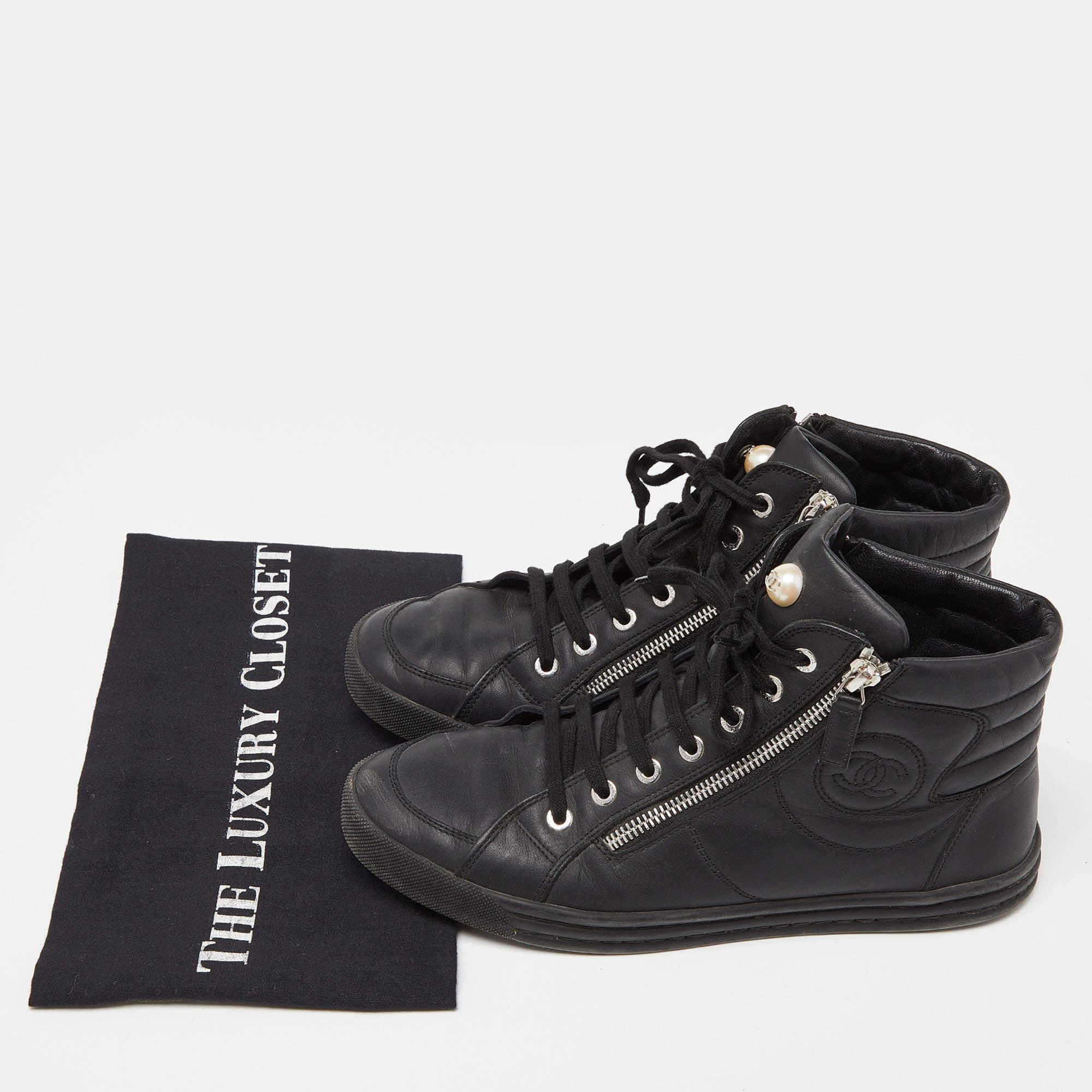 Chanel Black Leather CC Zip Link High Top Sneakers Size 39.5 5