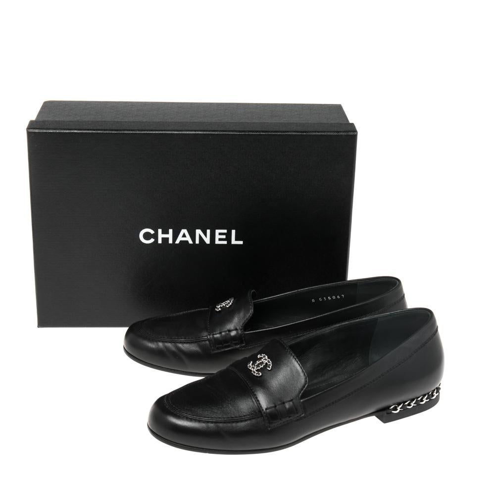 Chanel Black Leather Chain Loafers Size 40 1