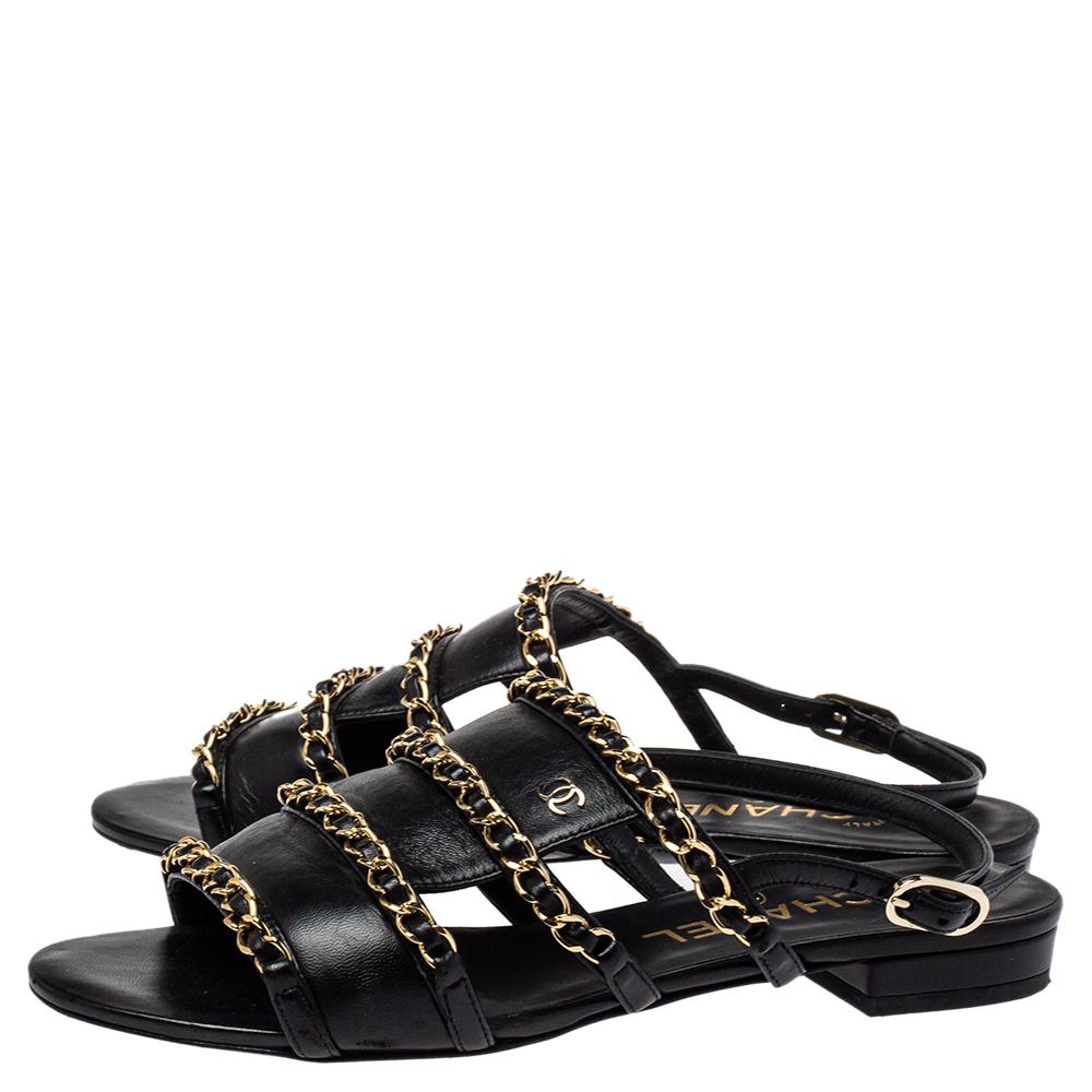 Chanel Black Leather Chain Slingback Sandals Size 36 In Good Condition In Dubai, Al Qouz 2