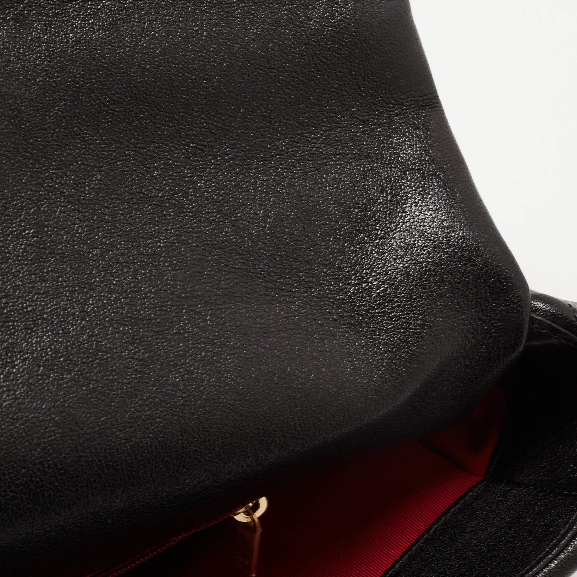 Chanel Black Leather Chanel 19 Flap Shoulder Bag 8