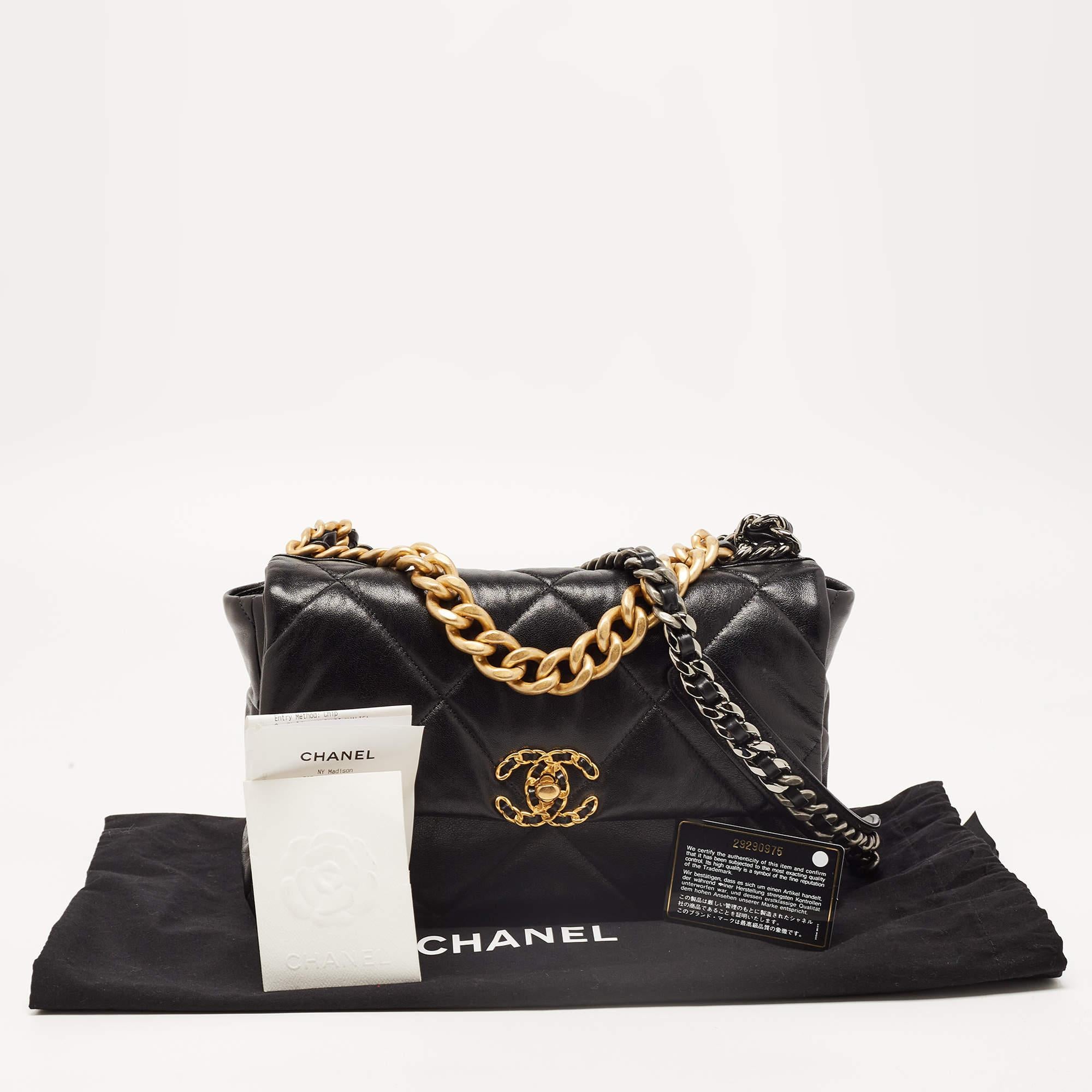 Chanel Black Leather Chanel 19 Flap Shoulder Bag 9