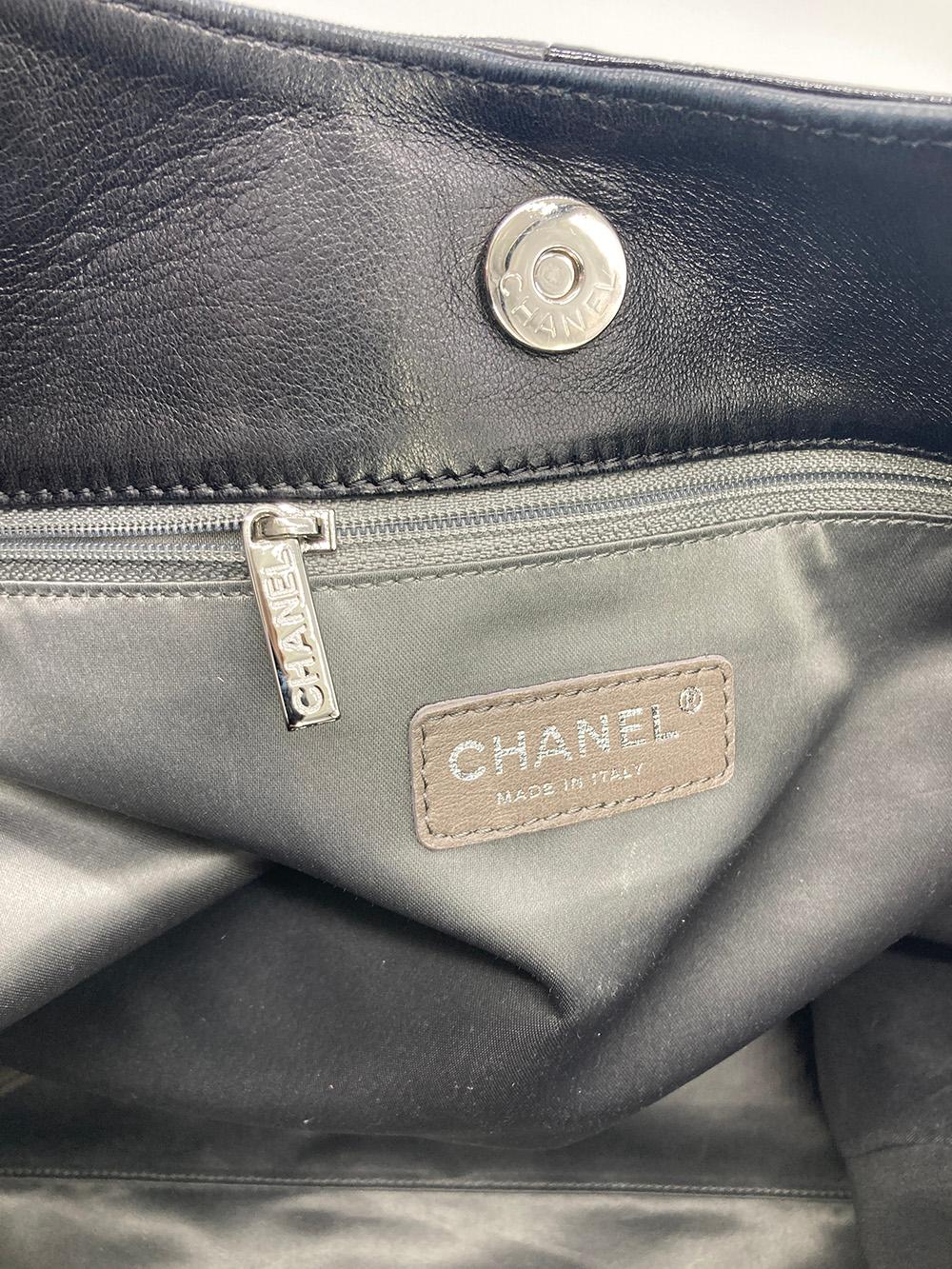 Chanel Black Leather Checkered Tote  For Sale 2