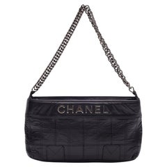 Chanel  Schwarze Leder Choco Bar Umhängetasche