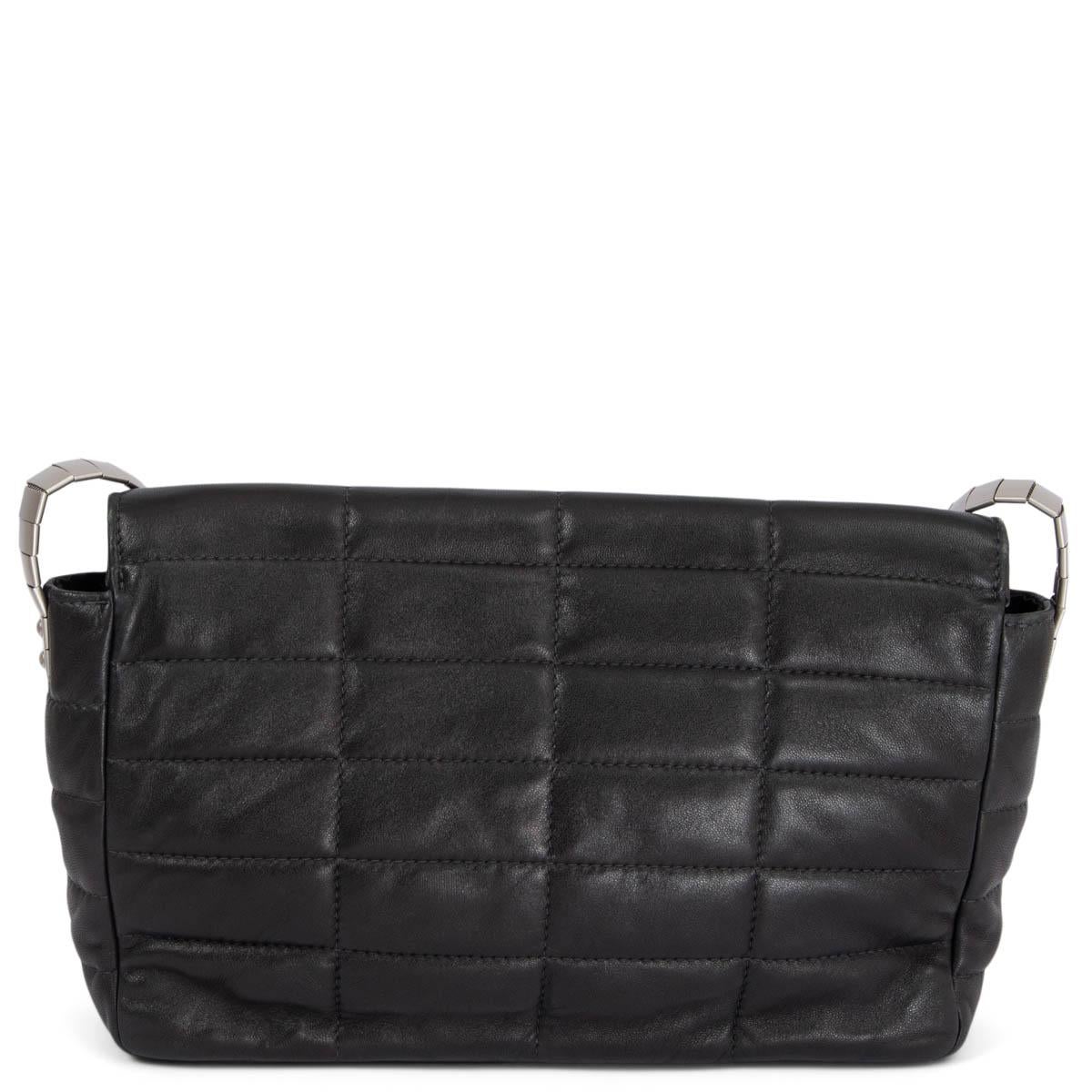 Women's CHANEL black leather CHOCOLATE BAR MADEMOISELLE MEDIUM FLAP Shoulder Bag For Sale