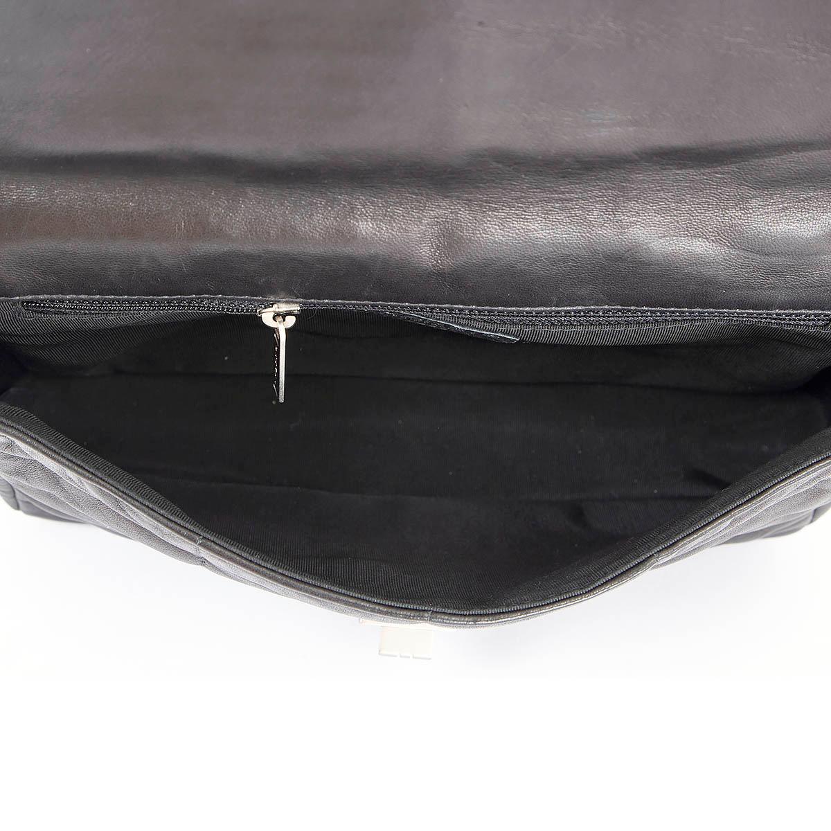 CHANEL black leather CHOCOLATE BAR MADEMOISELLE MEDIUM FLAP Shoulder Bag For Sale 2