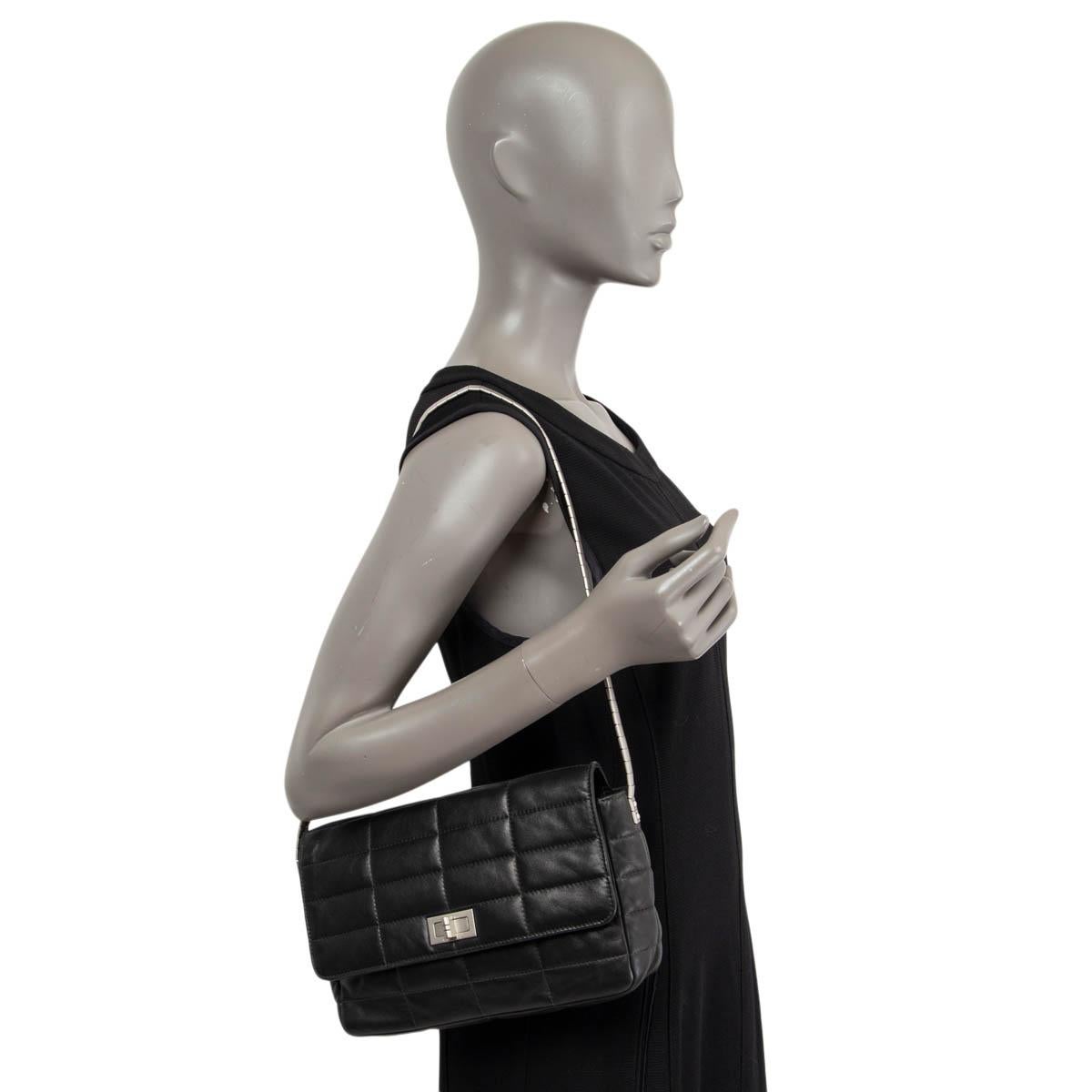 CHANEL black leather CHOCOLATE BAR MADEMOISELLE MEDIUM FLAP Shoulder Bag For Sale 5