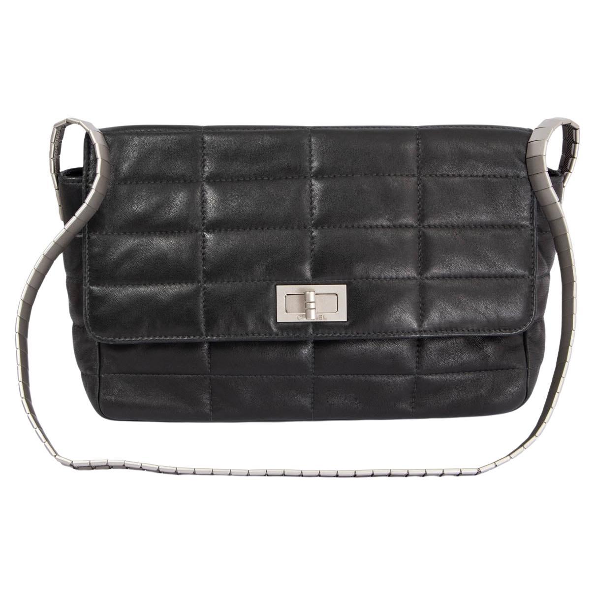CHANEL black leather CHOCOLATE BAR MADEMOISELLE MEDIUM FLAP Shoulder Bag For Sale