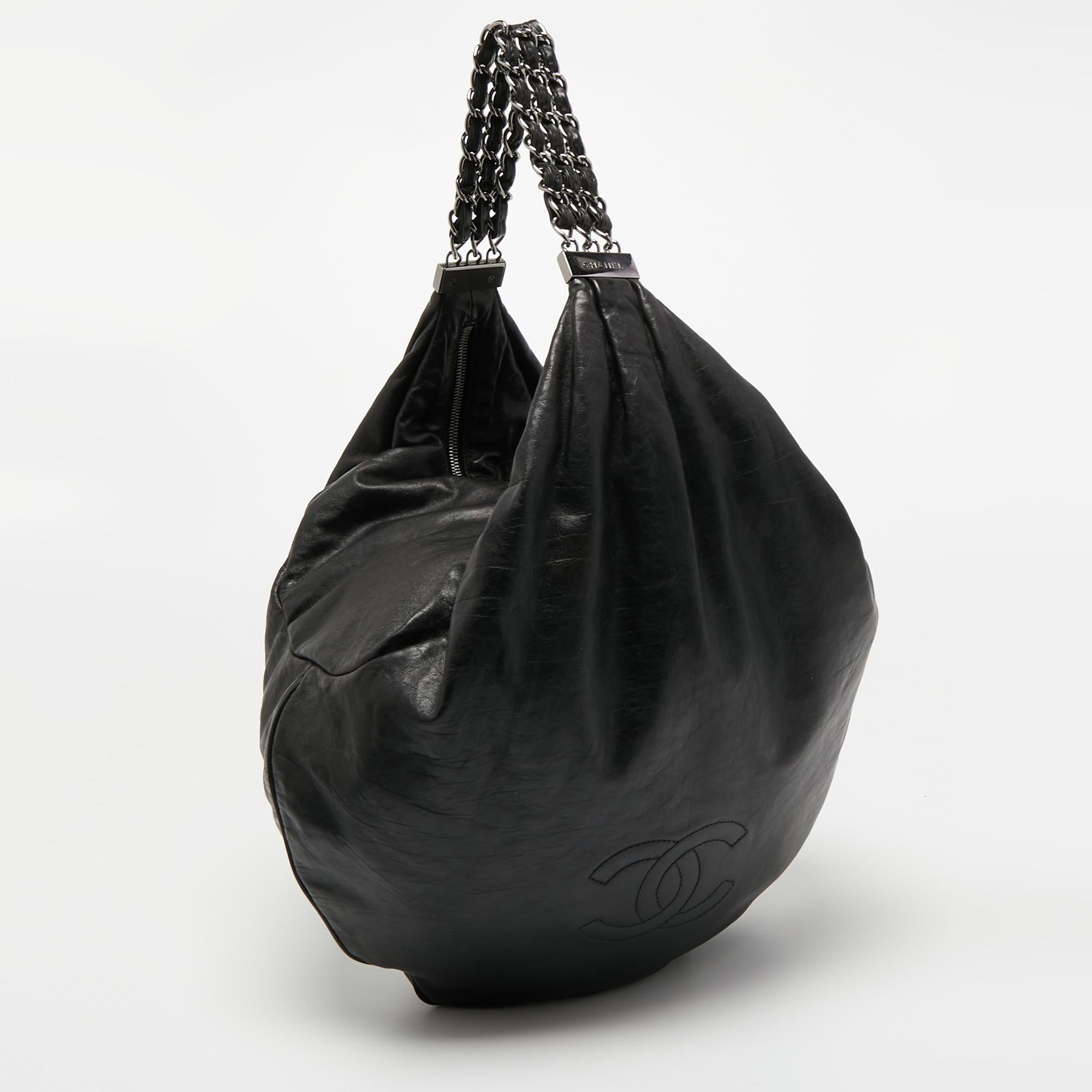 Women's Chanel Black Leather Coco Cabas Tote