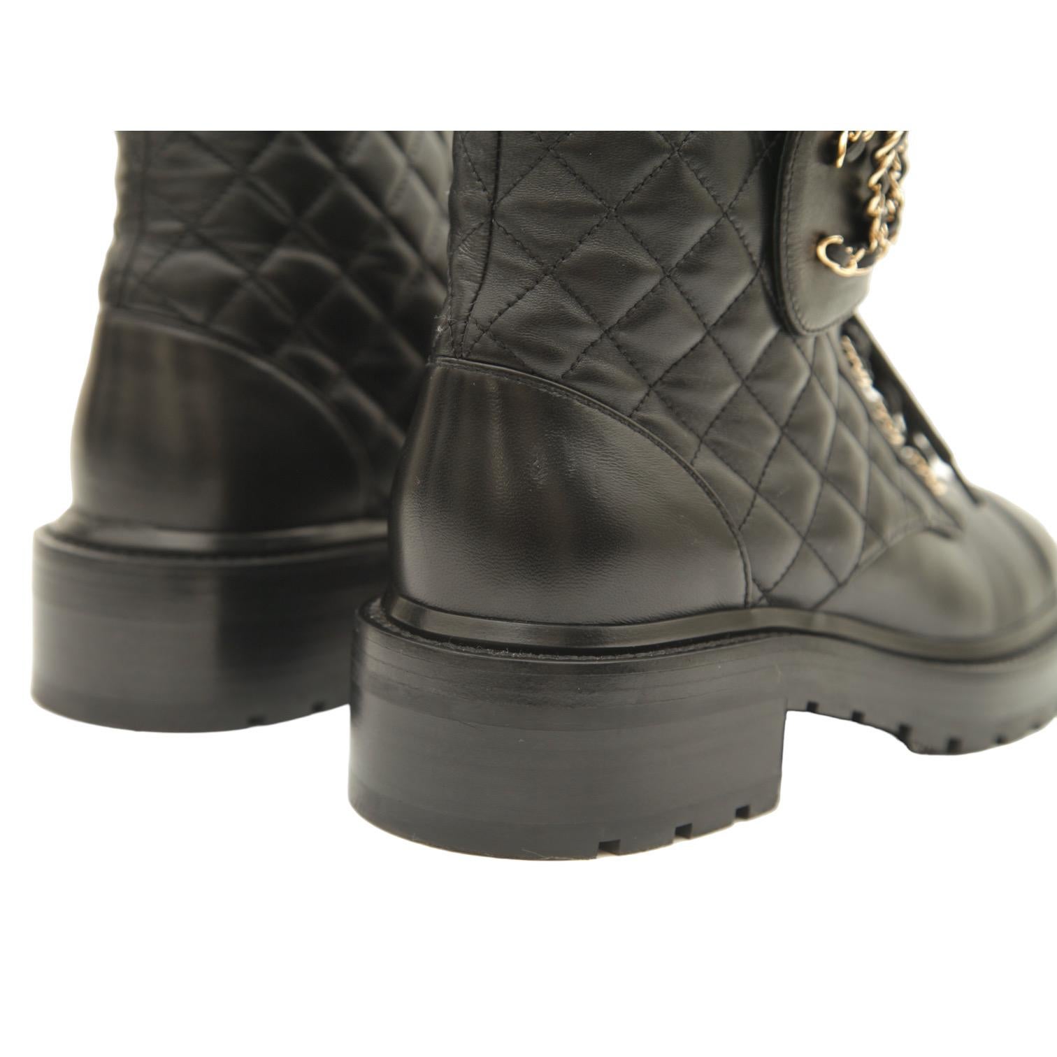 CHANEL Black Leather Combat Boots Lace Up Quilted CC Gold Cap Toe Sz 38 5