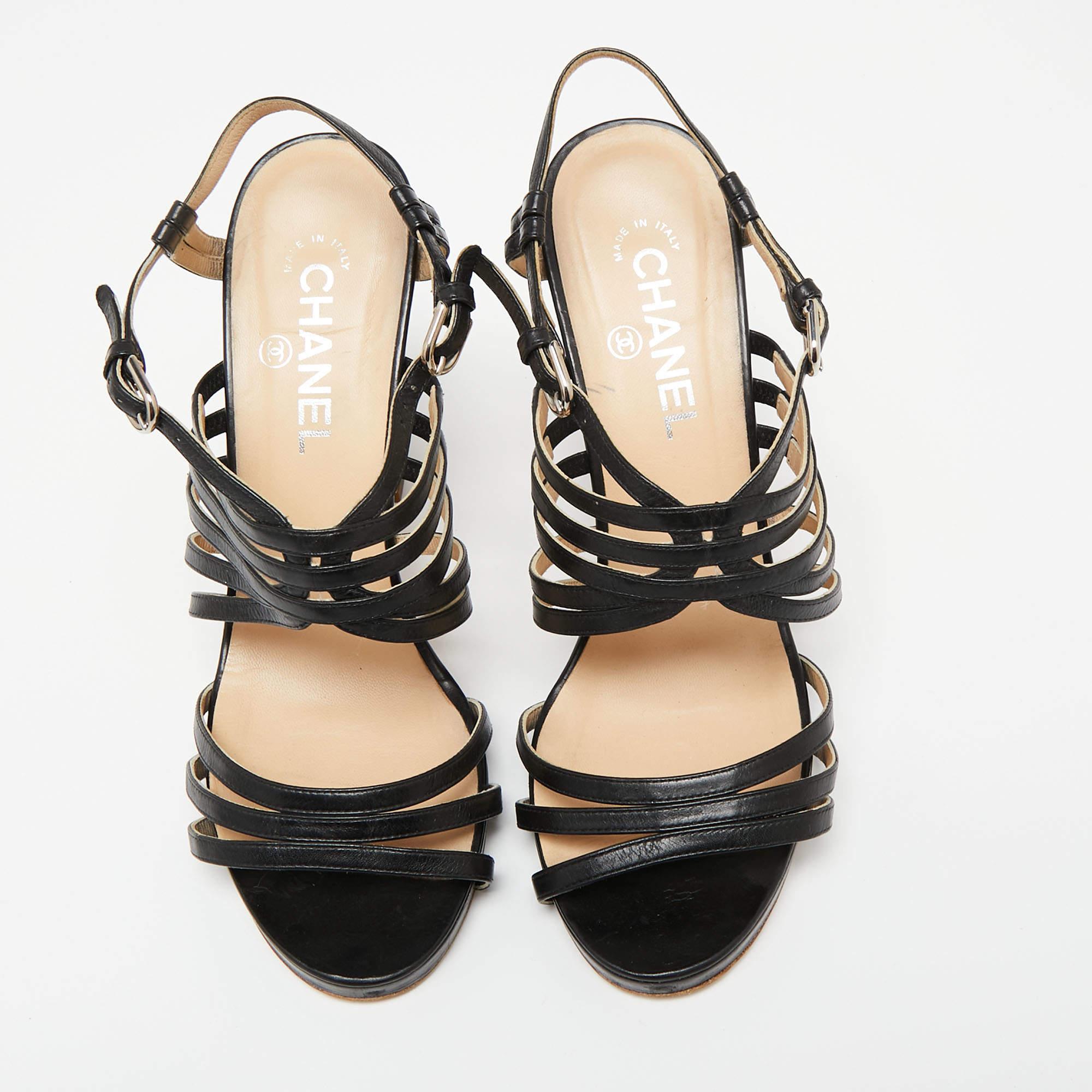 Chanel Black Leather Cork Heel Strappy Sandals Size 40.5 In Good Condition In Dubai, Al Qouz 2
