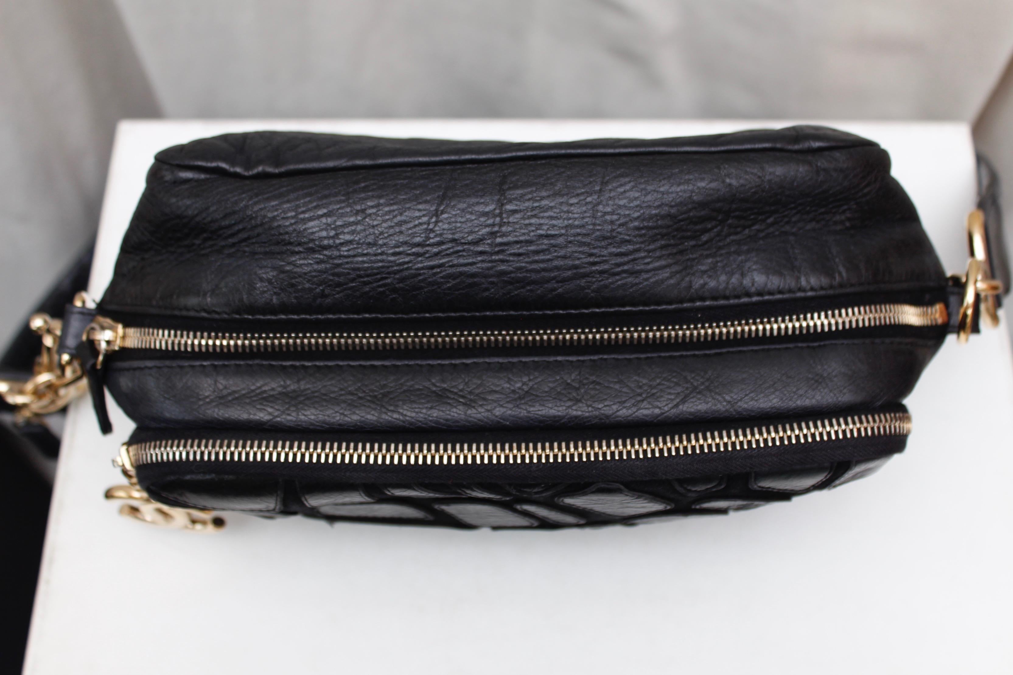 Chanel black leather cross-body bag, 2000’s 5