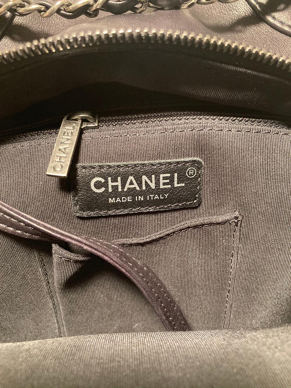 Chanel Black Leather Drawstring Backpack For Sale 2
