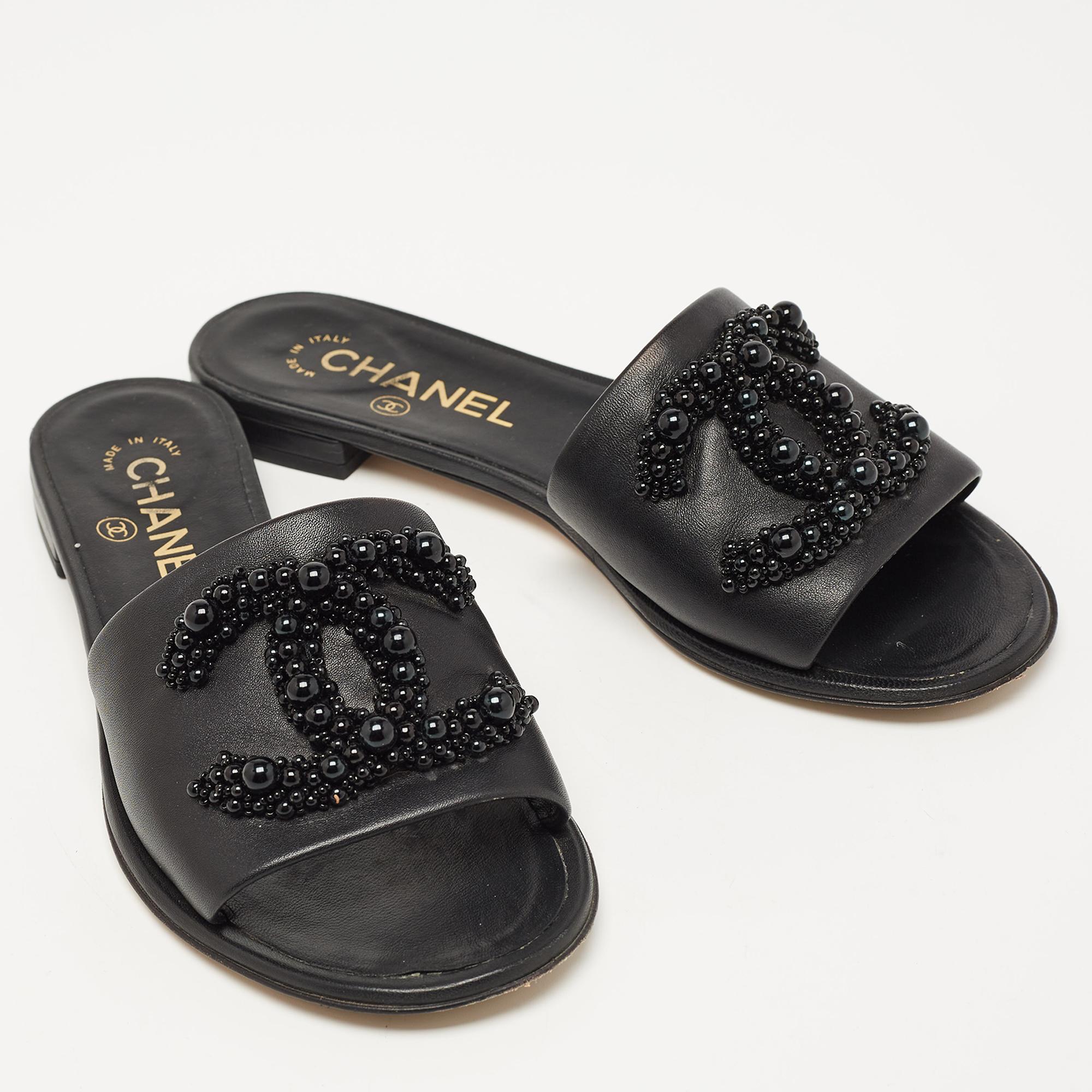 Chanel Black Leather Embellished CC Flat Slides Size 36 1